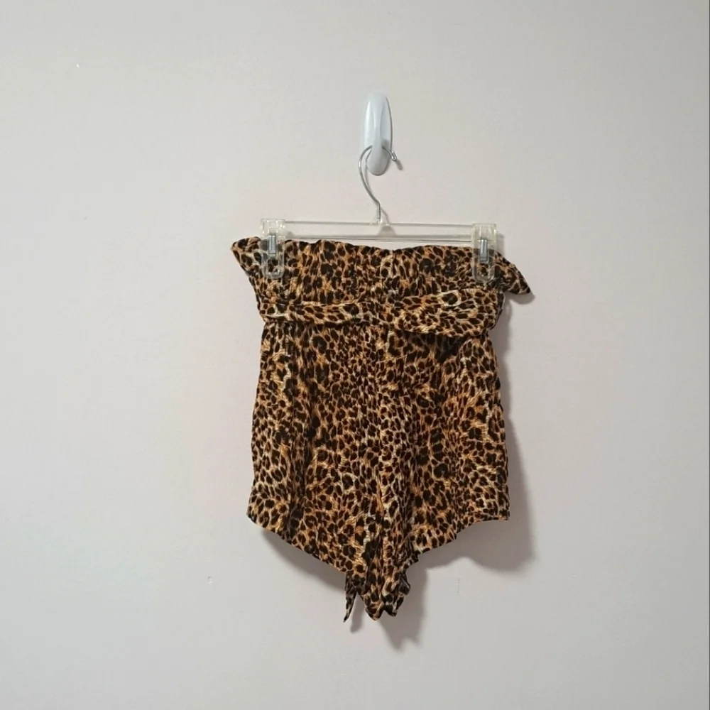 Nanushka primrose paperbag waist shorts ocelot medium NWOT - Picture 6 of 11